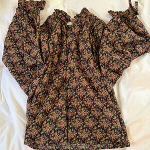 DÔEN Floral Ruffle Blouse